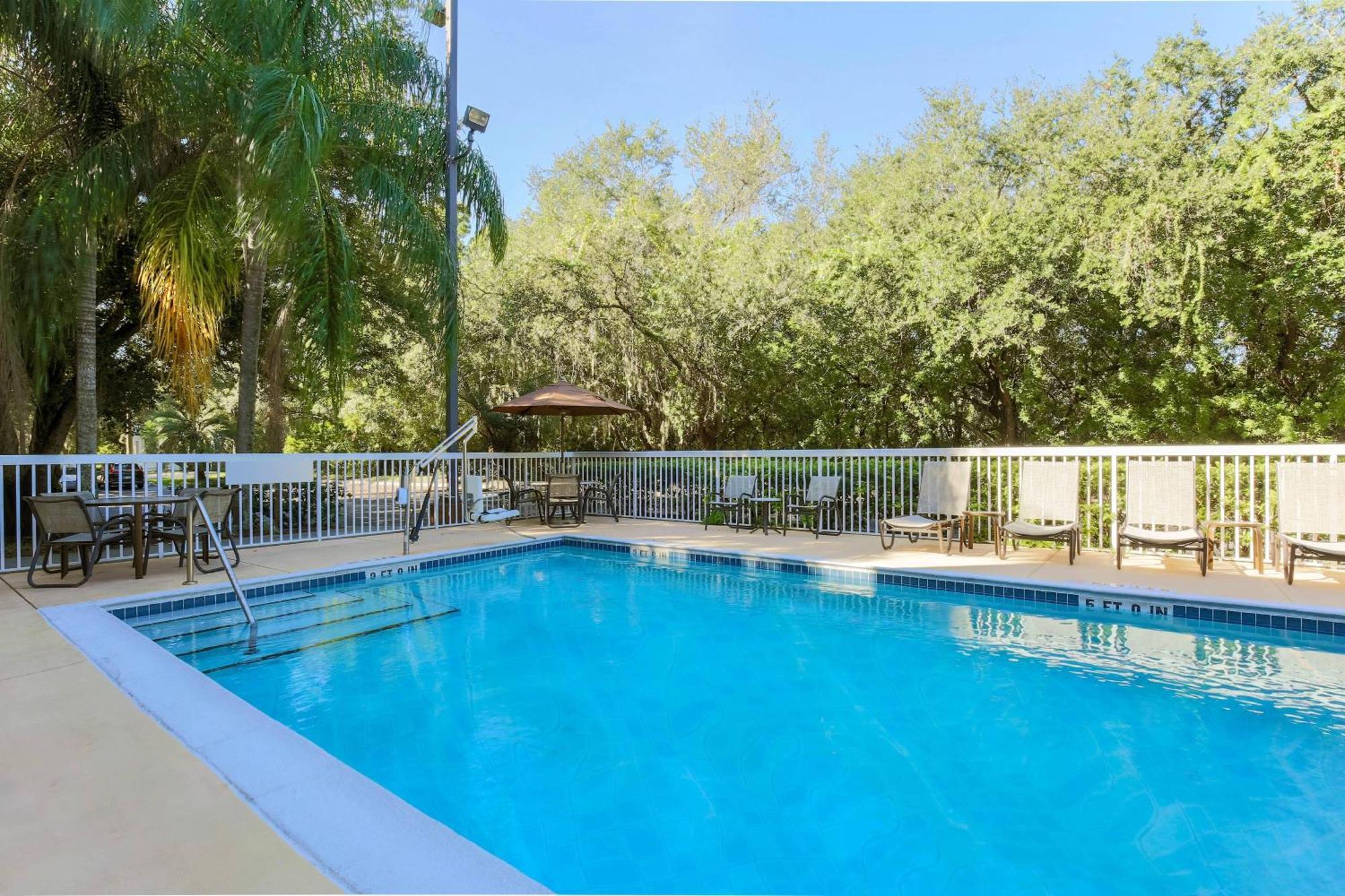 Fairfield Inn And Suites By Marriott Tampa Brandon Exteriör bild