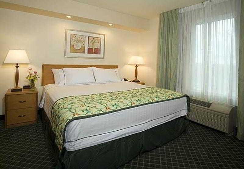Fairfield Inn And Suites By Marriott Tampa Brandon Rum bild