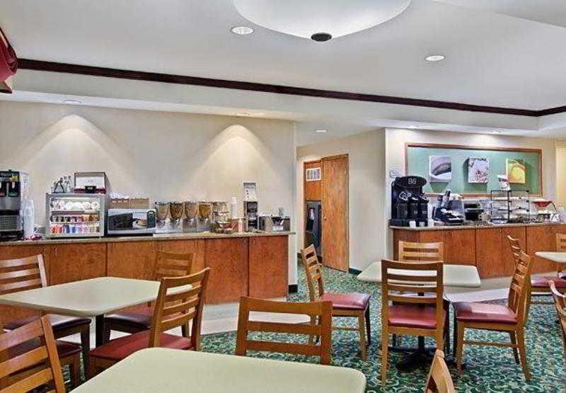 Fairfield Inn And Suites By Marriott Tampa Brandon Restaurang bild